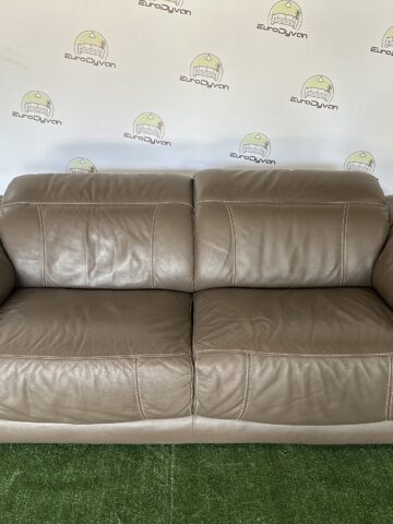 Classic Sofa Set